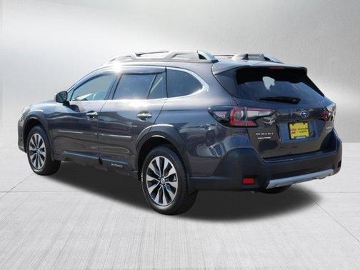 Magnetite Gray Metallic 2024 Subaru Outback Touring XT