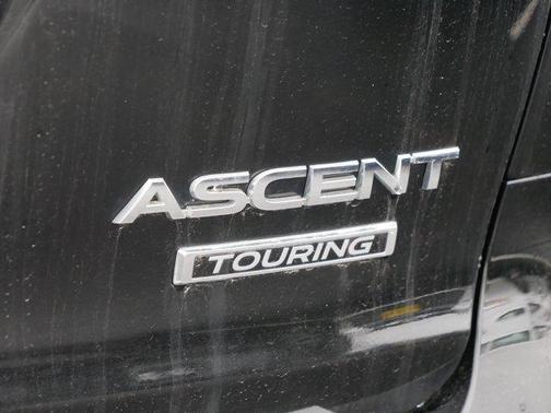 Crystal Black Silica 2022 Subaru Ascent Touring 7-Passenger