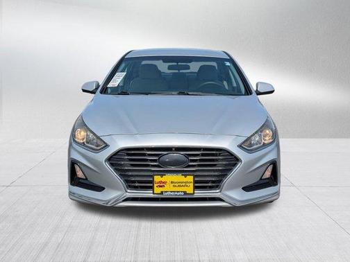 Symphony Silver 2018 Hyundai SONATA SE