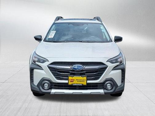 Crystal White Pearl 2024 Subaru Outback Limited