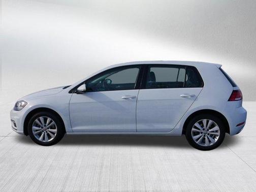 2018 Volkswagen Golf TSI SE