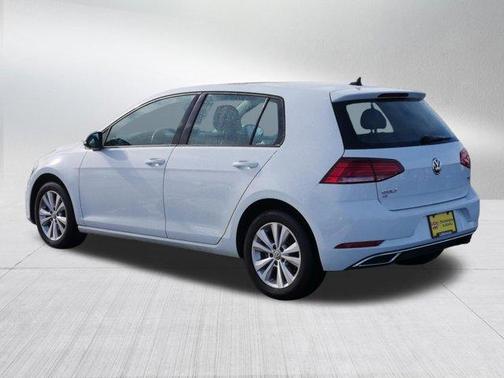 2018 Volkswagen Golf TSI SE