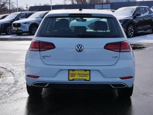 2018 Volkswagen Golf TSI SE