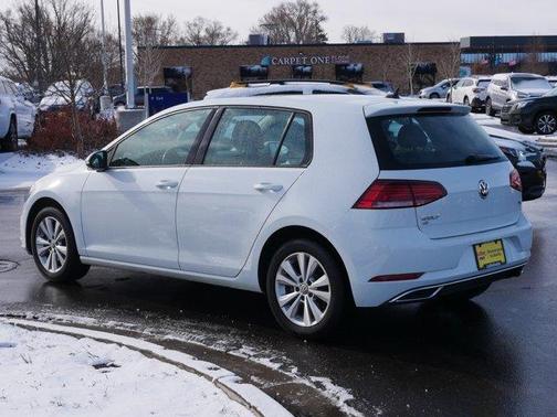 2018 Volkswagen Golf TSI SE