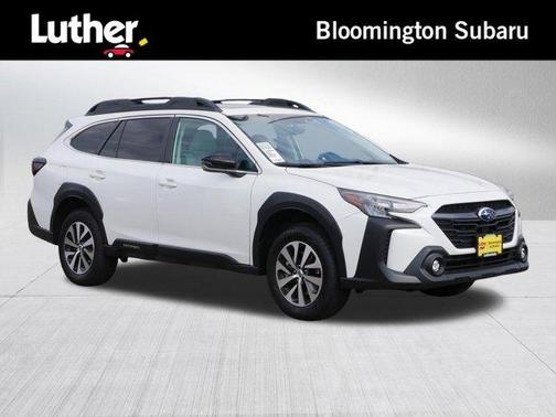 Crystal White Pearl 2025 Subaru Outback Premium