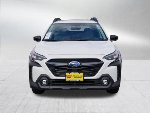 Crystal White Pearl 2025 Subaru Outback Premium