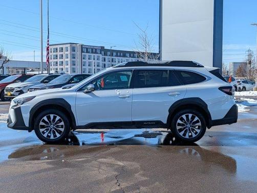 2023 Subaru Outback Touring XT