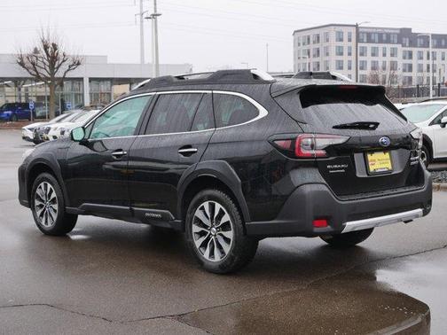 2023 Subaru Outback Touring XT