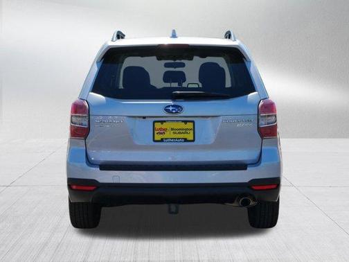 Ice Silver Metallic 2016 Subaru Forester 2.5i Touring