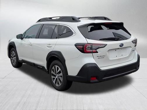 Crystal White Pearl 2025 Subaru Outback Premium