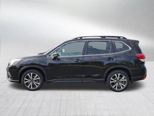 Crystal Black Silica 2023 Subaru Forester Limited