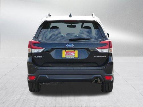 Crystal Black Silica 2023 Subaru Forester Limited