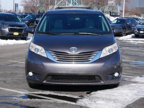 2017 Toyota Sienna XLE Premium