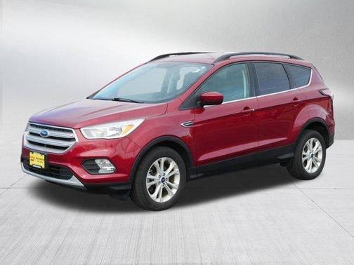 Ruby Red Metallic Tinted Clearcoat 2018 Ford Escape SE