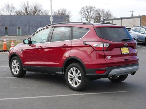 Ruby Red Metallic Tinted Clearcoat 2018 Ford Escape SE