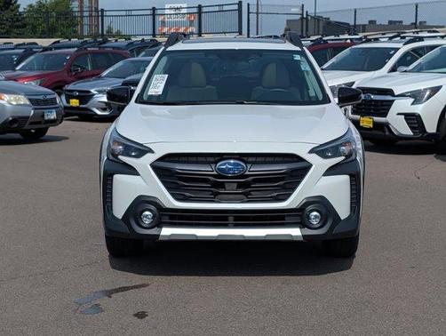 Crystal White Pearl 2025 Subaru Outback Limited