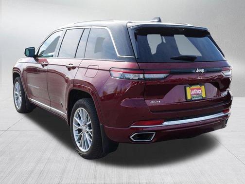 Velvet Red Pearlcoat 2023 Jeep Grand Cherokee Summit