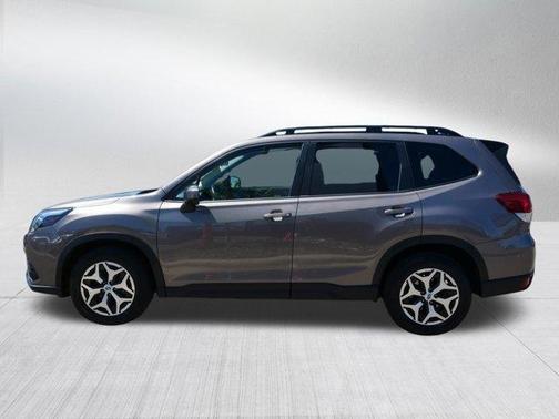 Brilliant Bronze Metallic 2024 Subaru Forester Premium