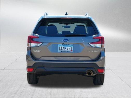 Brilliant Bronze Metallic 2024 Subaru Forester Premium