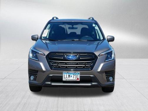 Brilliant Bronze Metallic 2024 Subaru Forester Premium