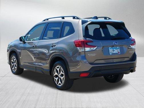 Brilliant Bronze Metallic 2024 Subaru Forester Premium