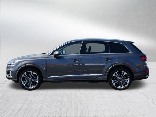 2021 Audi Q7 55 Premium Plus