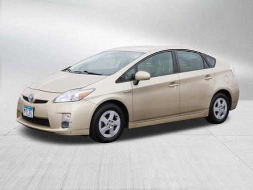 2010 Toyota Prius III
