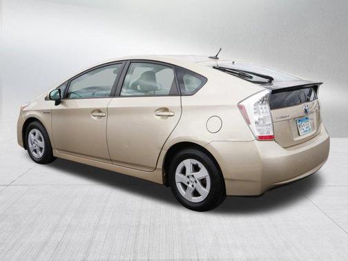 2010 Toyota Prius III