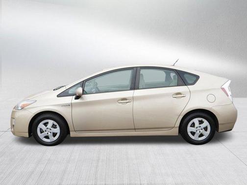 2010 Toyota Prius III
