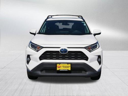 2020 Toyota RAV4 Hybrid XLE