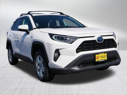 2020 Toyota RAV4 Hybrid XLE