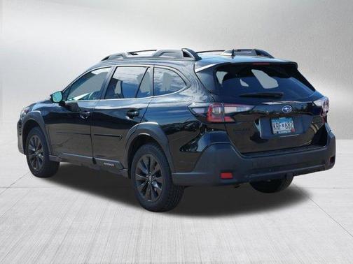Crystal Black Silica 2023 Subaru Outback Onyx Edition