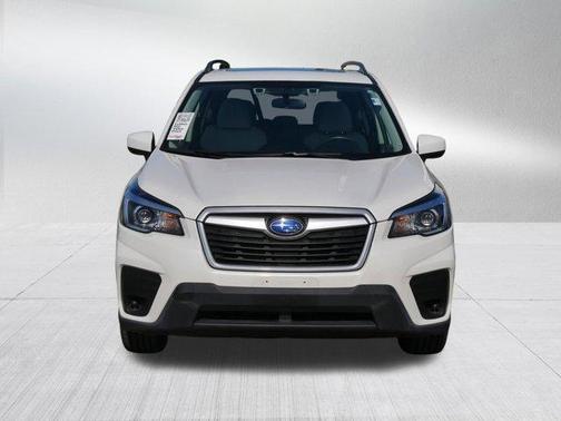 Crystal White Pearl 2019 Subaru Forester Premium