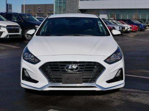 2018 Hyundai SONATA SE