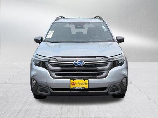 Ice Silver Metallic 2025 Subaru Forester Limited