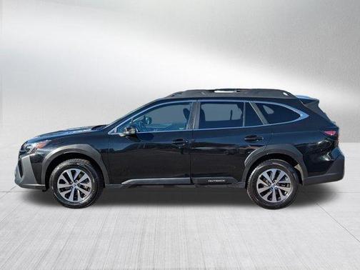 Crystal Black Silica 2023 Subaru Outback Premium