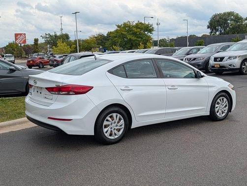 Quartz White Pearl 2017 Hyundai ELANTRA SE