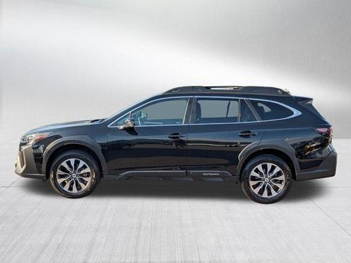 Crystal Black Silica 2023 Subaru Outback Limited