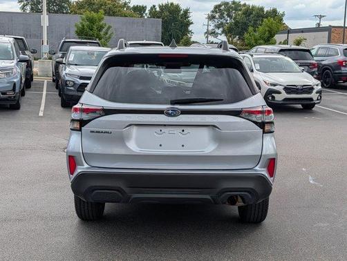 Ice Silver Metallic 2025 Subaru Forester Premium