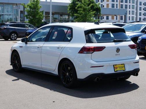 2022 Volkswagen Golf GTI 2.0T SE