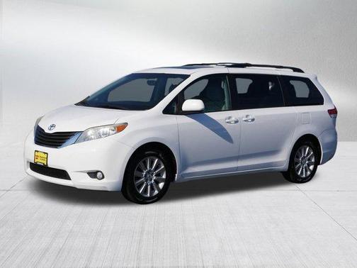 2012 Toyota Sienna XLE