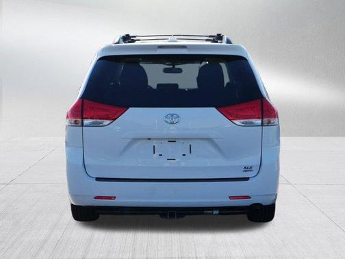 2012 Toyota Sienna XLE