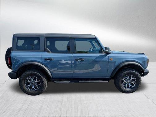Azure Gray Metallic 2024 Ford Bronco Badlands