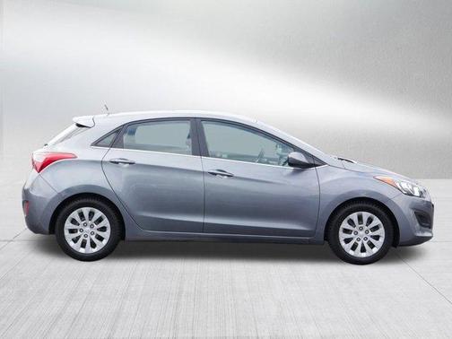 2017 Hyundai Elantra GT Base