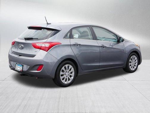 2017 Hyundai Elantra GT Base