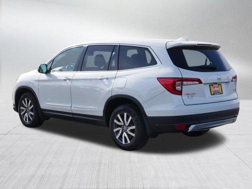 White Diamond Pearl 2019 Honda Pilot EX-L