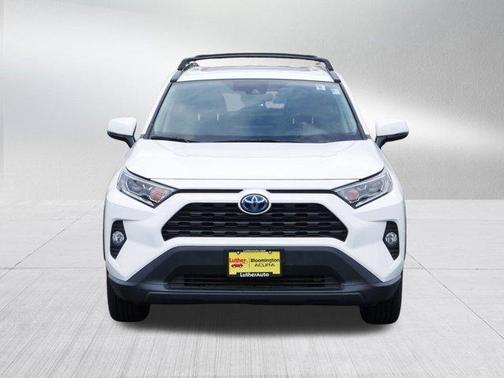 2020 Toyota RAV4 Hybrid XLE