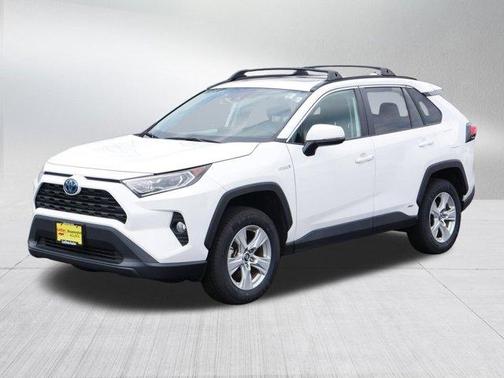 2020 Toyota RAV4 Hybrid XLE
