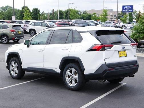 2020 Toyota RAV4 Hybrid XLE