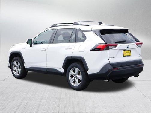 2020 Toyota RAV4 Hybrid XLE